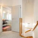 Maison Confortable Proche De La Avec Terrasse La Flotte