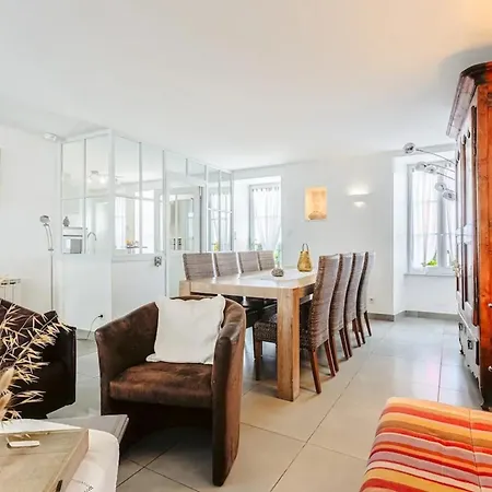 Σπίτι διακοπών Maison Confortable Proche De La Avec Terrasse